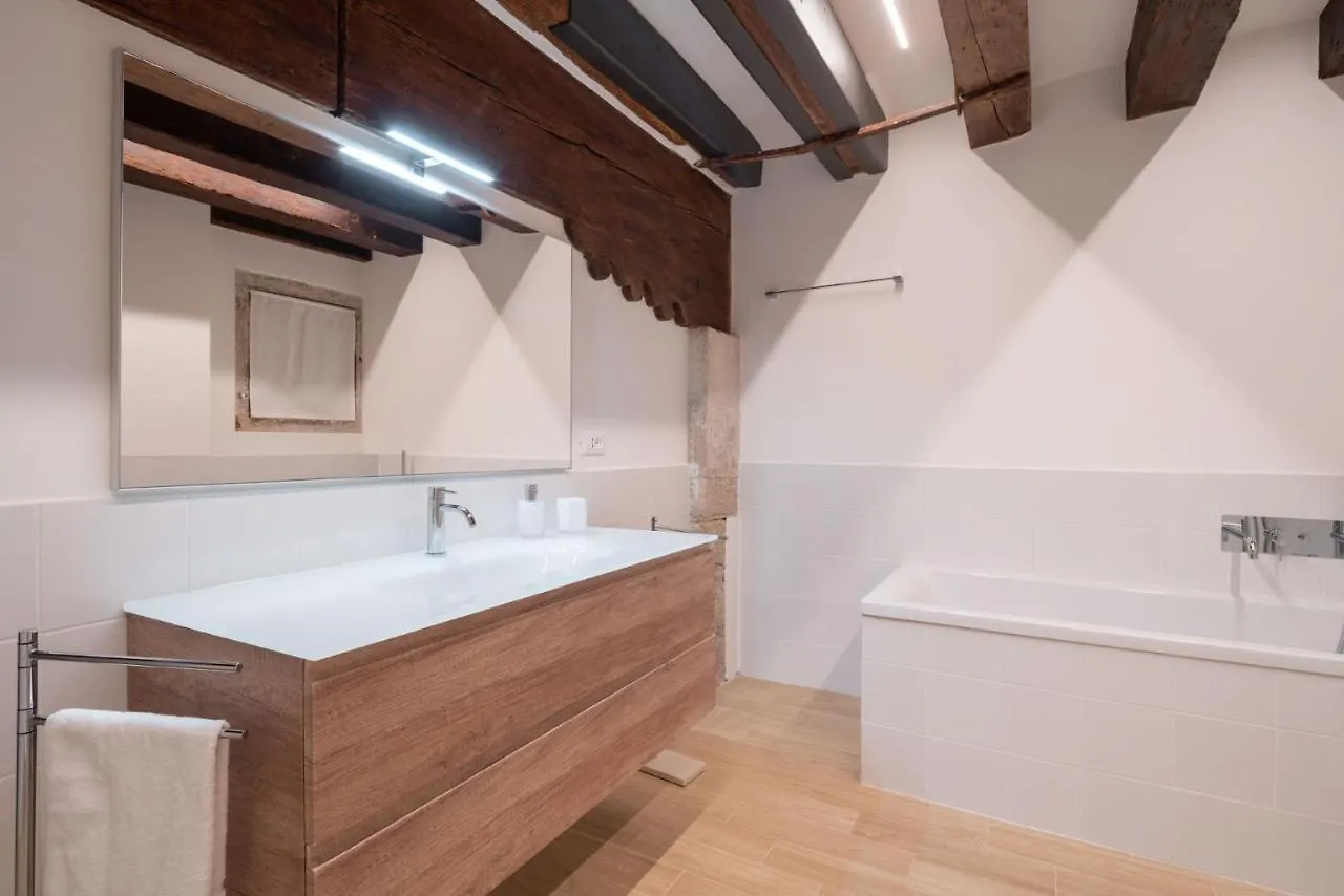 Rialto Bridge - Apartment Calle Raspi Venice 0*,  Italy