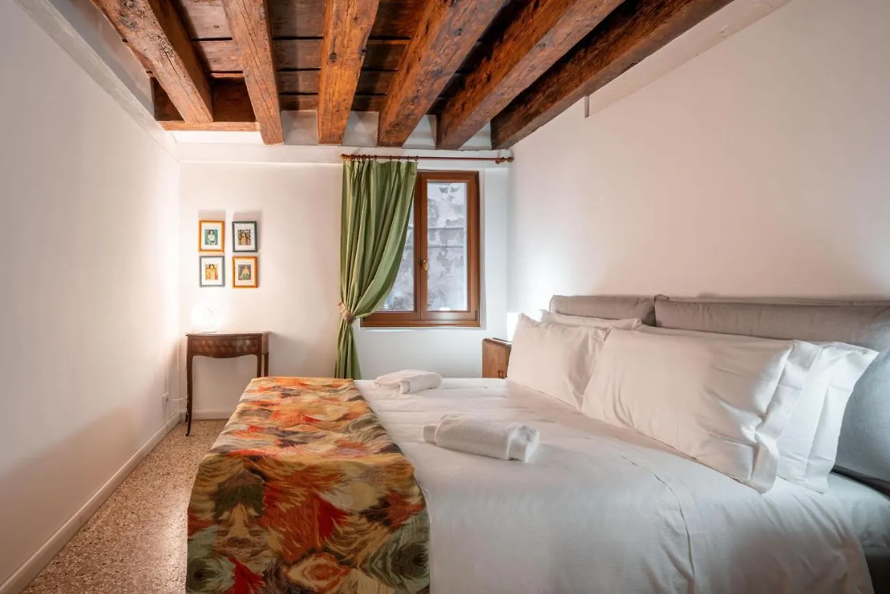 Rialto Bridge - Apartment Calle Raspi Venice 0*,  Italy